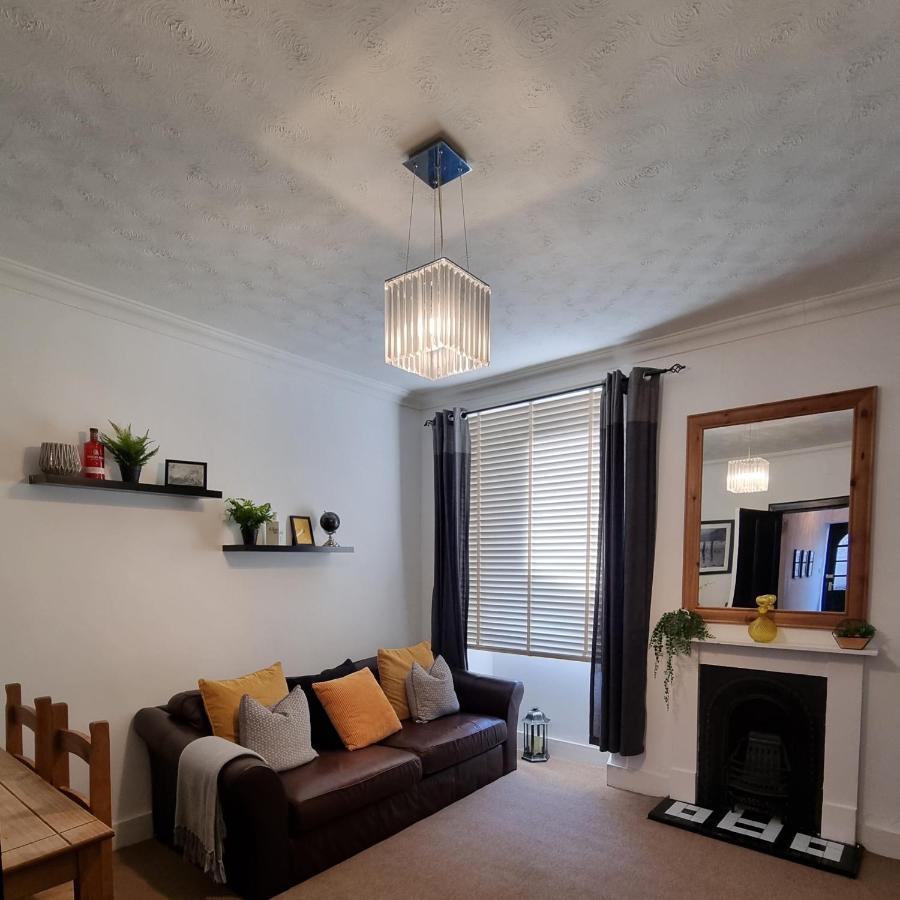 Inverness City Centre Flat Exterior photo