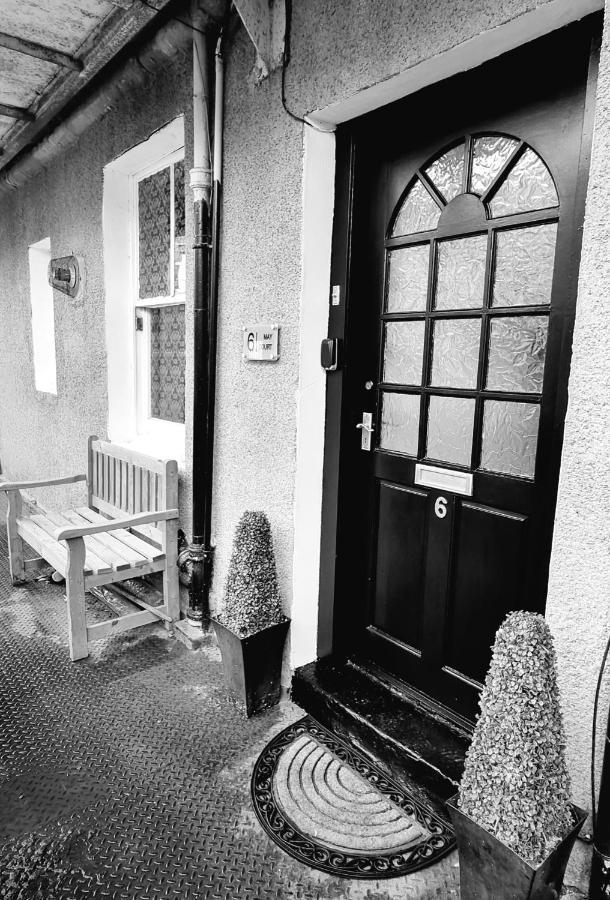 Inverness City Centre Flat Exterior photo